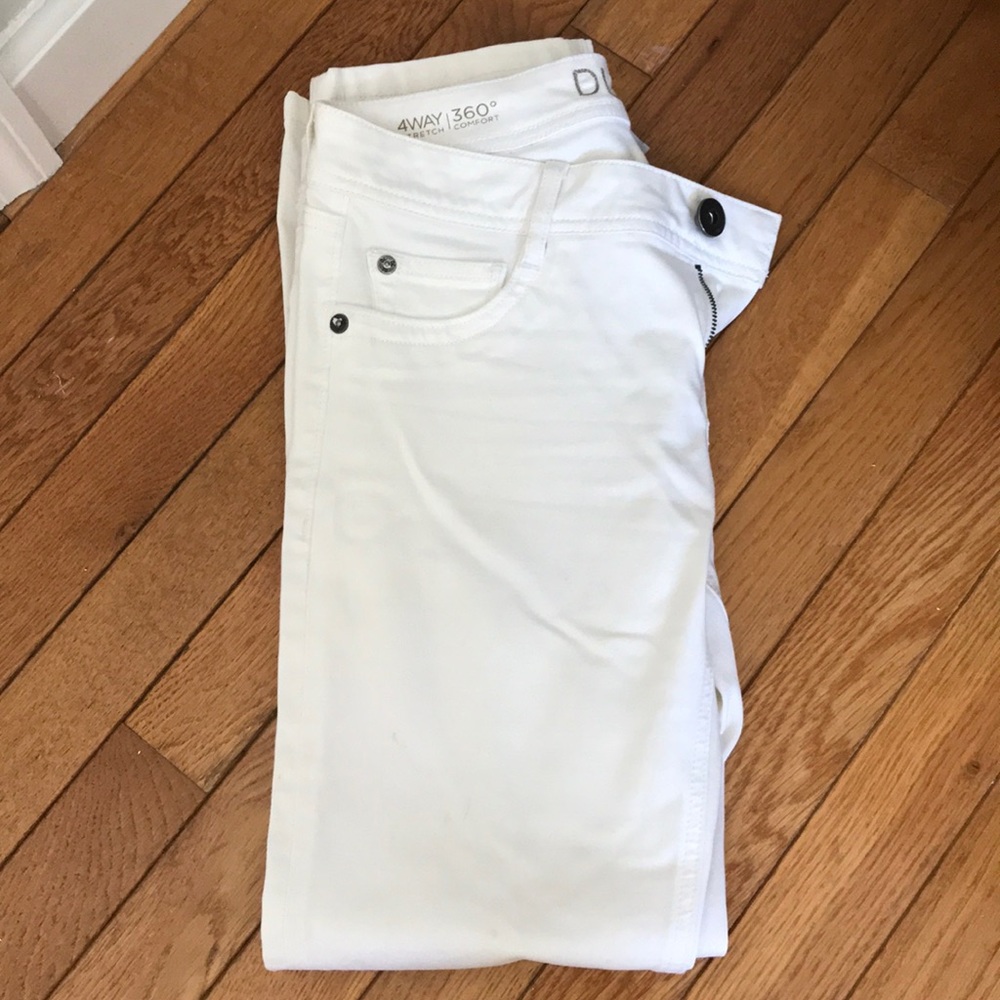 DL1961 white jeans